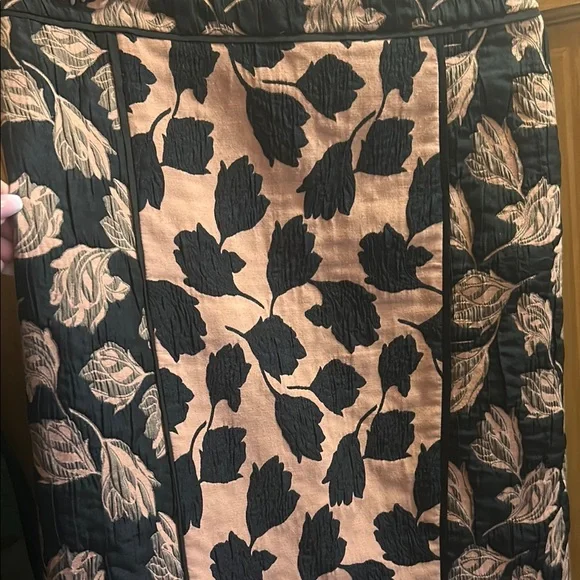 Ann Taylor Pink and Black Pencil Skirt Knee-length for Night Out or Work - Picture 4 of 9